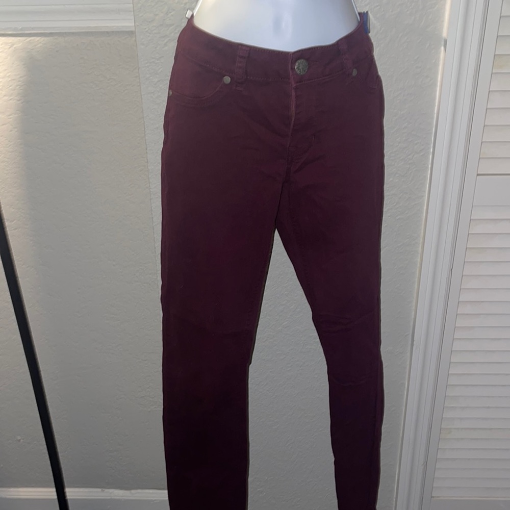 Burgundy pant